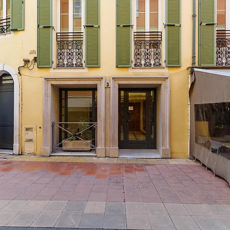 Rose 2-clim-centre-plage Apartment *